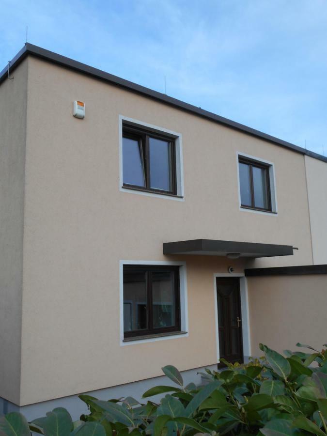 Apartamento Perchtoldsdorf Schnell-Bahn / Bahnhof Liesing Exterior foto